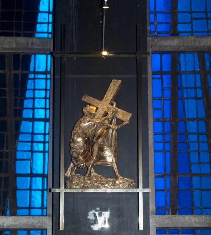 the cross in Liverpool Metropolitan Cathedral